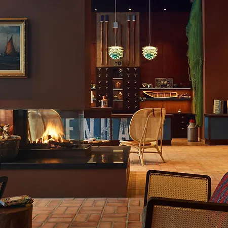 25hours Paper Island