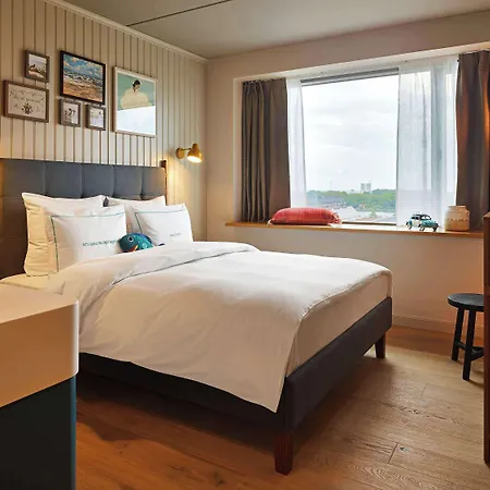 25hours Paper Island