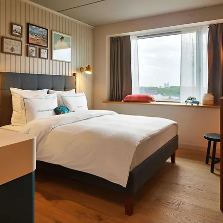 25hours Paper Island 4*