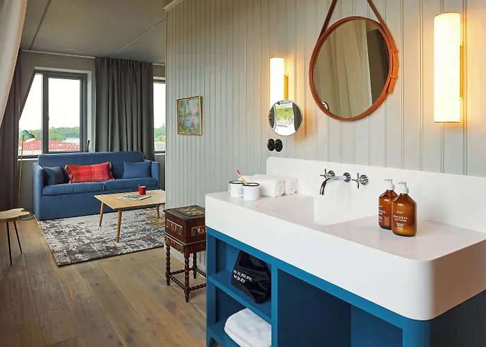 Hotel 25hours Paper Island 4*